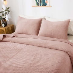 Lightweight Plush Velvet All-Season Quilt
