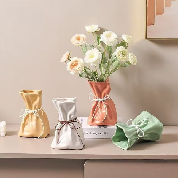 Elegant Resin Decorative Living Room Vase