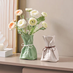 Elegant Resin Decorative Living Room Vase