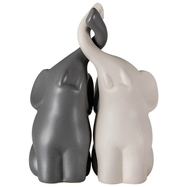 European Couple Figurine Romantic Wine Cabinet Ornament
