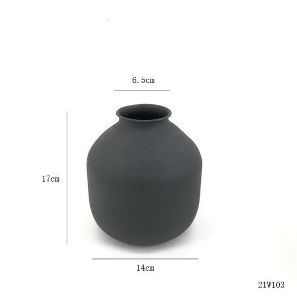 Matte Black Metal Vase For Dried Flowers